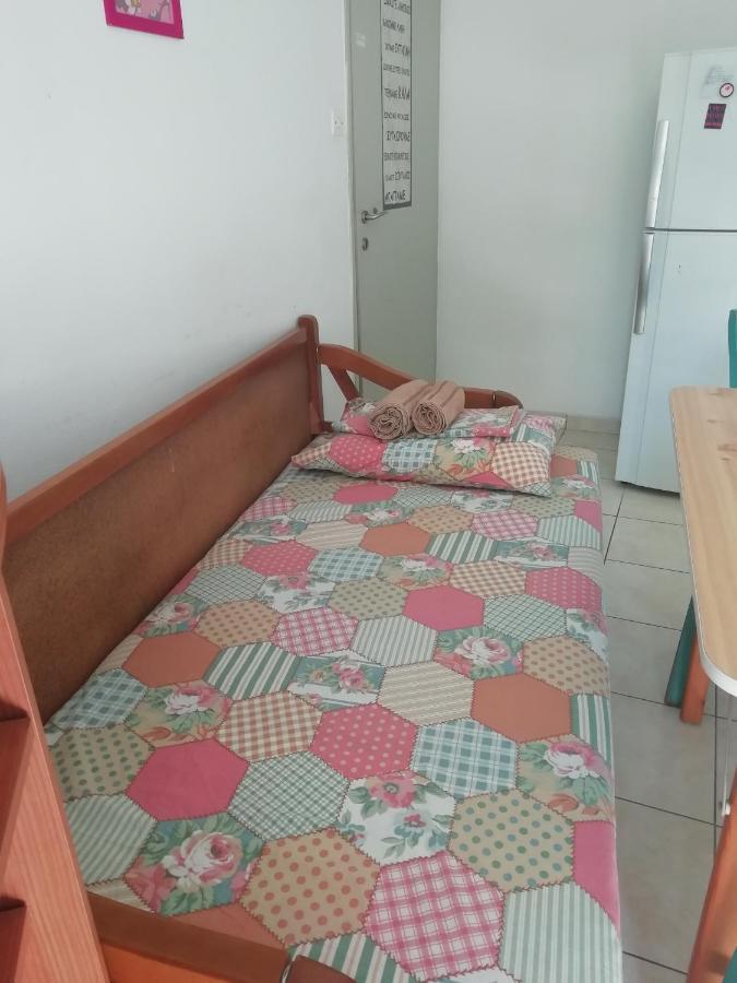"Αρμονία" Διαμερισμα, Καλαματα-"Harmony" Apartment, カラマタ エクステリア 写真
